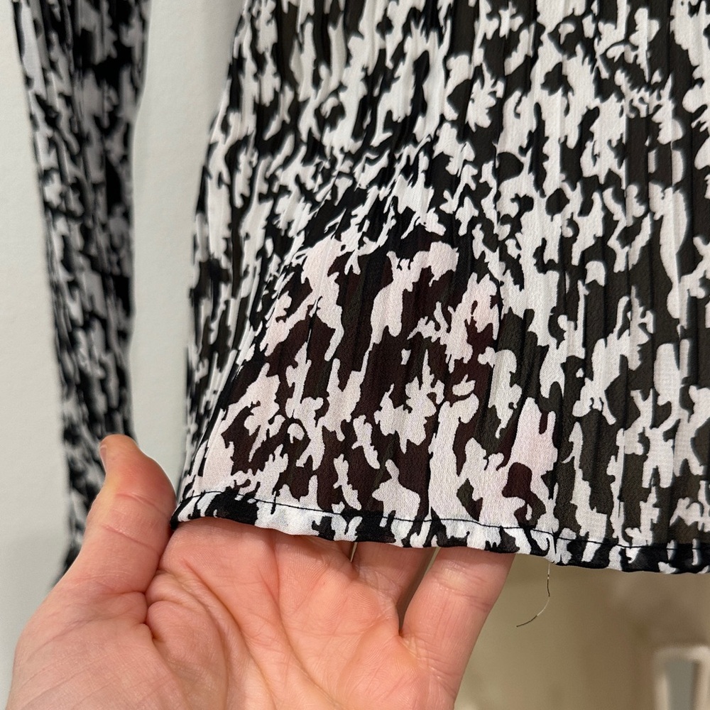 Laura Ashley Monochrome Patterned Button Down Shi… - image 9